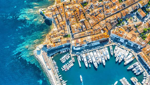 Vue du Port de plaisance de Saint Tropez