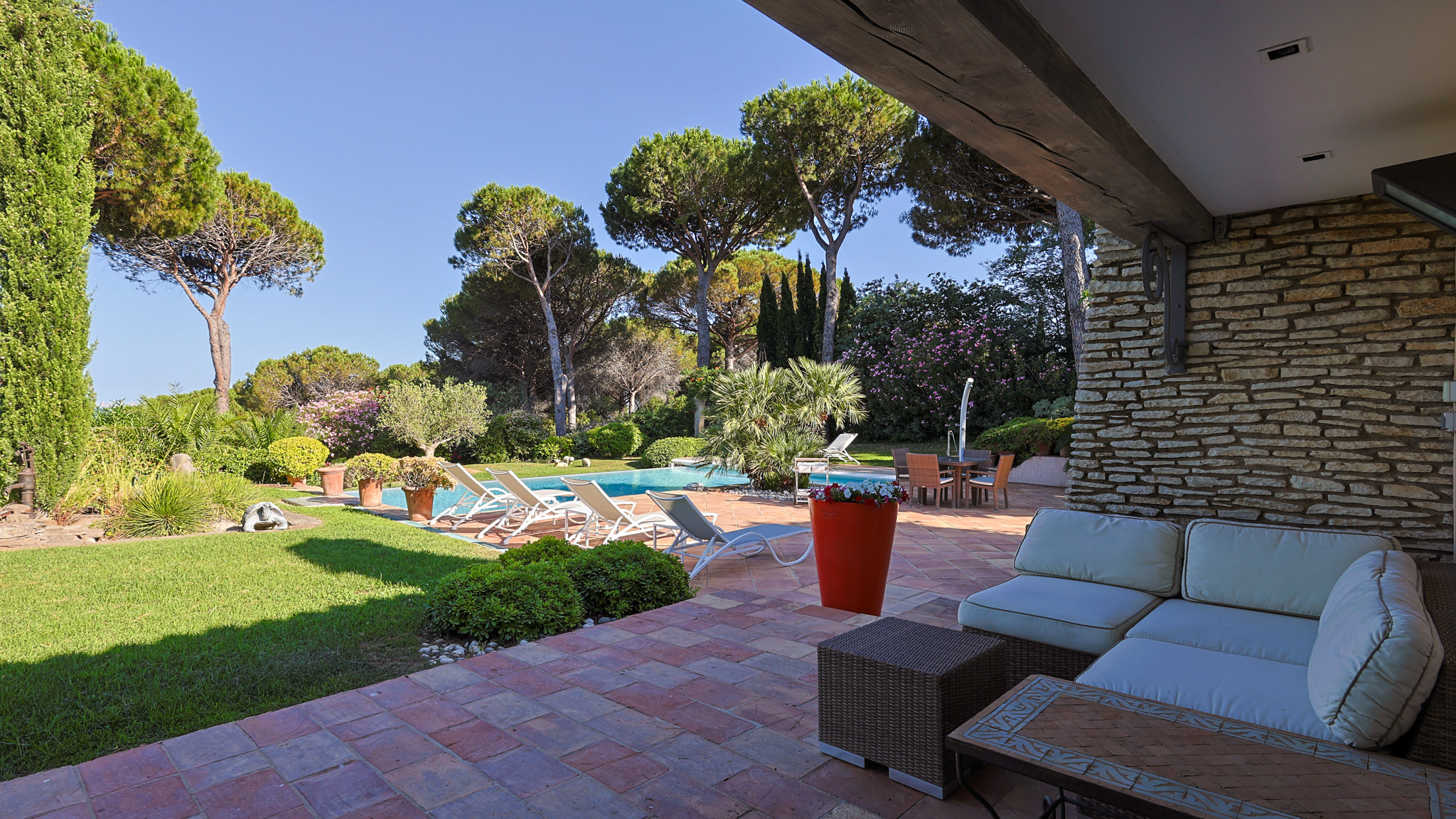 Magnifique villa avec une piscine et un grand jardin à Saint Tropez