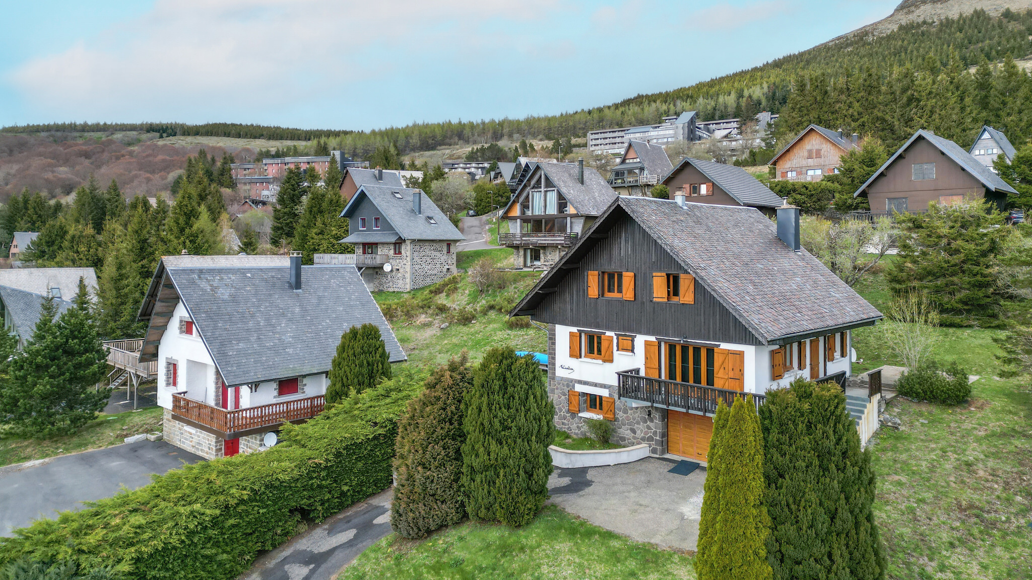 Chalet à Super Besse Ma Cambuse, avec magnifique vue sur le Massif du Sancy